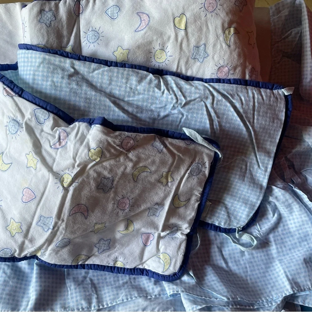 Reversible Crib Wrap and Skirt